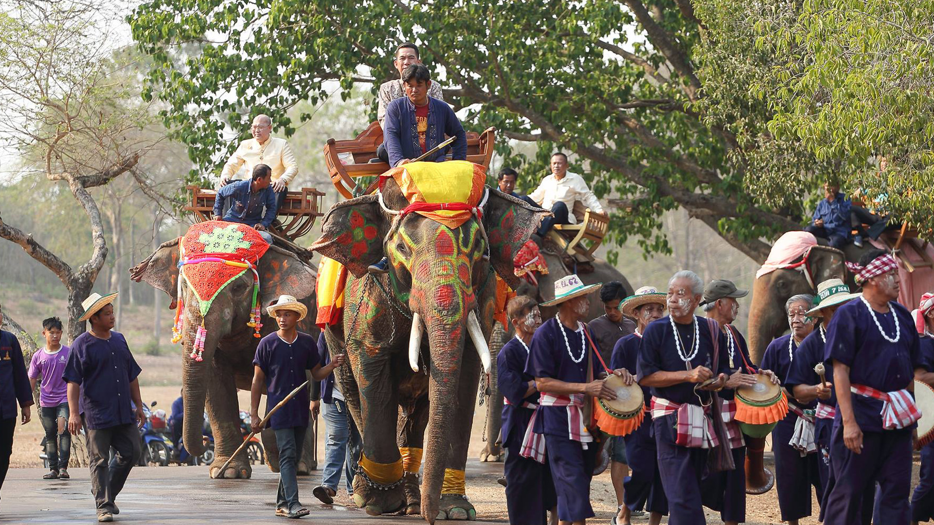 ประเพณีสรงน้ำโอยทาน สงกรานต์ศรีสัชนาลัย